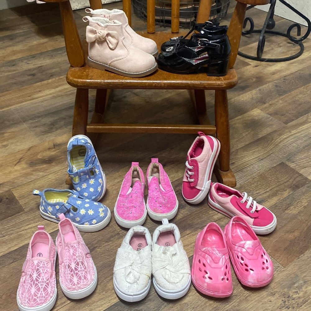8 Pairs of Shoes
